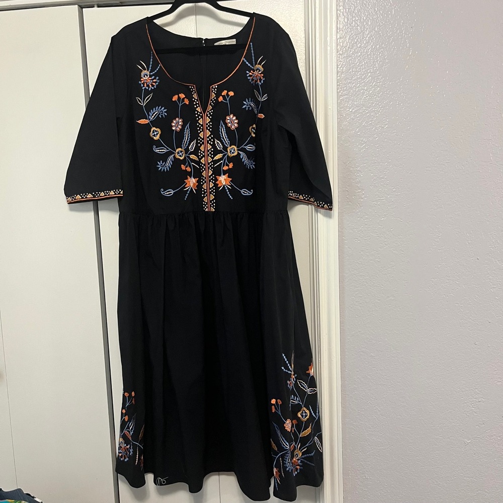Wayward Fancies Eshakti Black Embroidered Cotton Blend Midi Dress